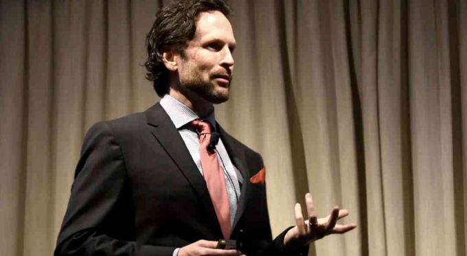 Book Aaron Ross | Sales Aficionado | Speaker Agent