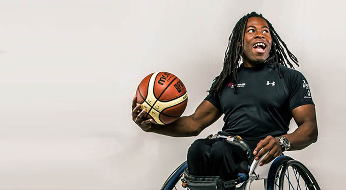 Ade Adepitan