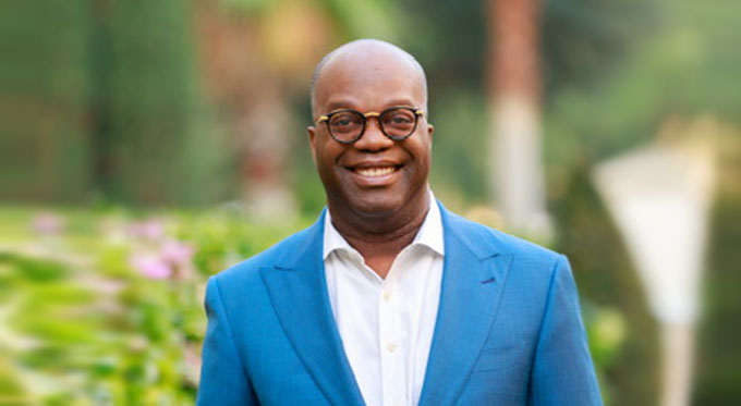 Simon T. Bailey