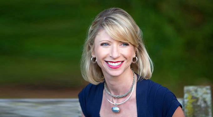 Book Amy Cuddy | Speaker Agent