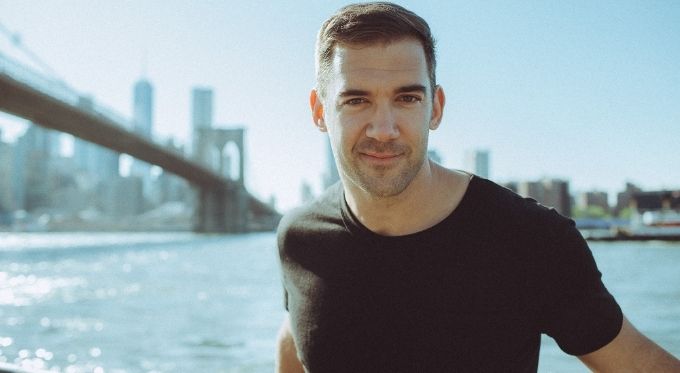 Lewis Howes