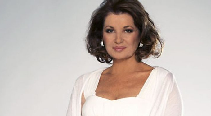 Stephanie Beacham