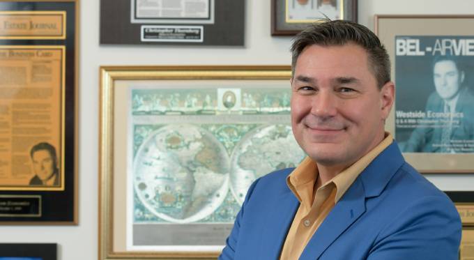 Dr. Christopher Thornberg