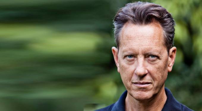 Richard E. Grant