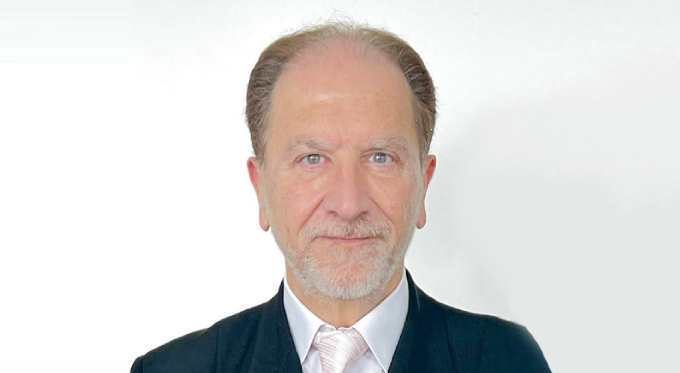 Dr Raed Safadi