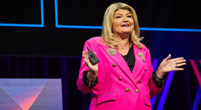 Sandy Carter