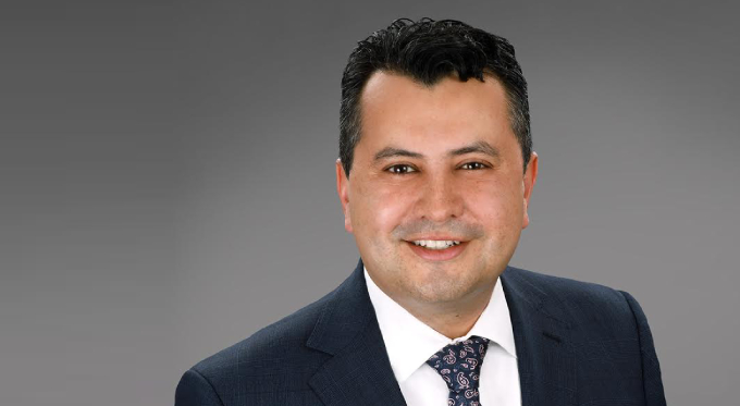 Dr. Harvey Castro