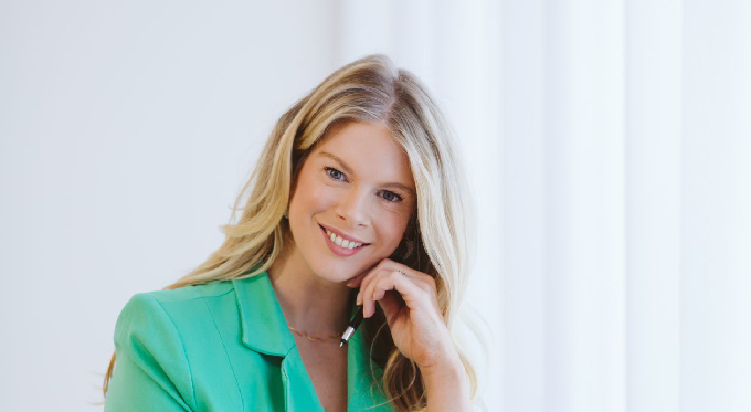 Beth Clay Speaker Agent | Hire Finance Speaker