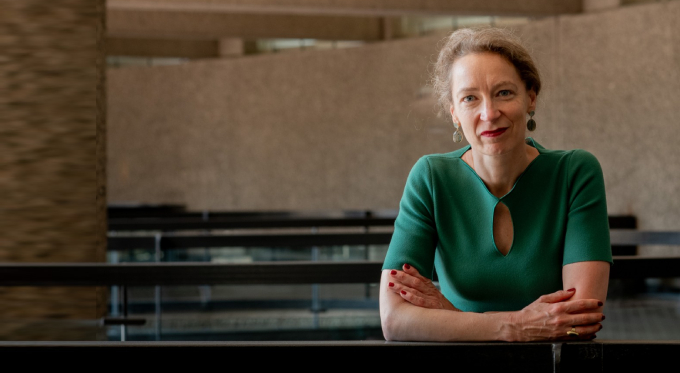 Dr Julia Stamm