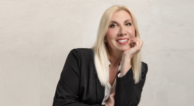 Dr. Avra Lyraki