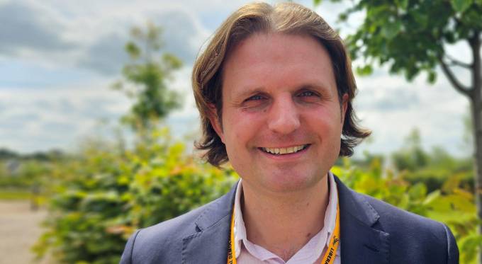 Steffan Aquarone