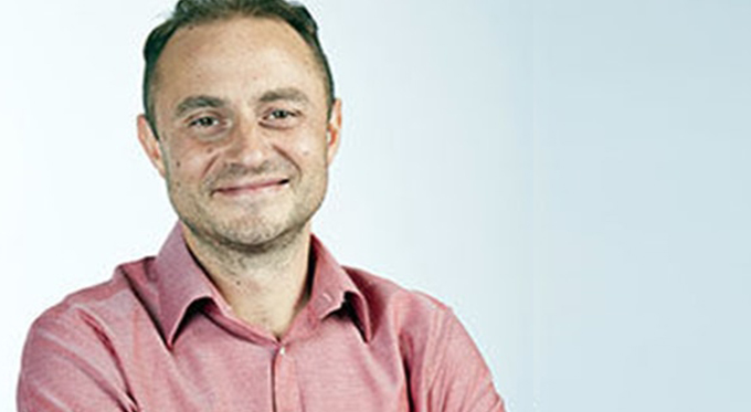 Dr. Sam Wass