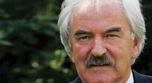 desmond lynam