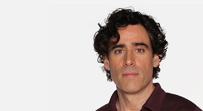 Stephen Mangan