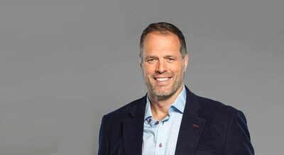 Martin Bayfield