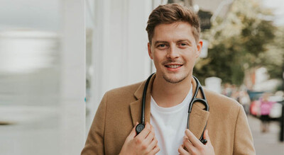 Dr Alex George