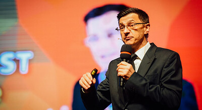 Allister Frost