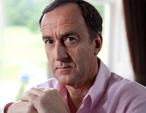 Angus Deayton