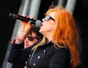 Carol Decker
