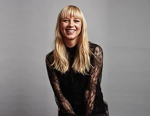 Sara Cox 