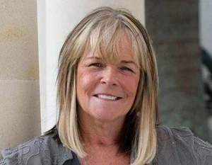 Linda Robson