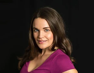 Laura Winter
