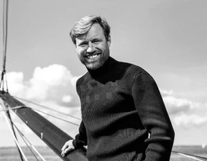 Alex Thomson