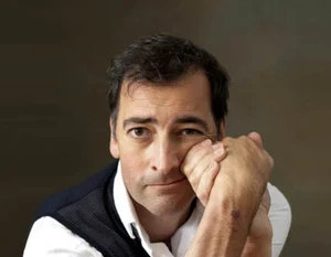 Alistair McGowan Official Speaker Profile Picture