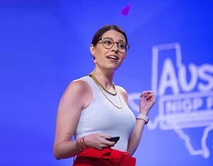 Michelle Poler 