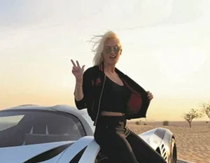 Supercar Blondie