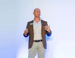 Dean Stott
