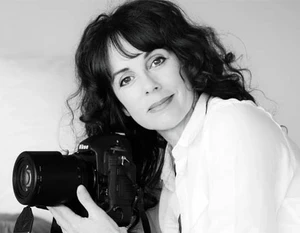 Lesley Rochat