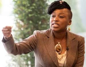 Dr Shola Mos–Shogbamimu