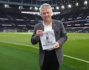 Steve Perryman official speaker profile picture