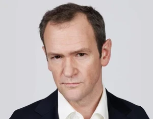 Alexander Armstrong