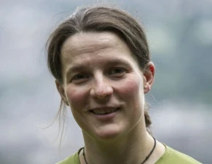 Heather Dawe official speaker profile picture