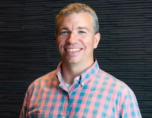 Ted McKenna official speaker profile picture