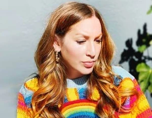 Denise Hewett official speaker profile picture