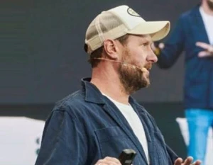 Paul Collins official speaker profile picture