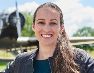 Nicola Winter Official Speaker Profile Picture