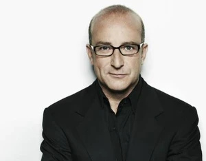 Paul McKenna official speaker profile picture