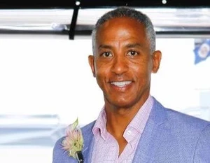 Renaldo Nehemiah official speaker profile picture