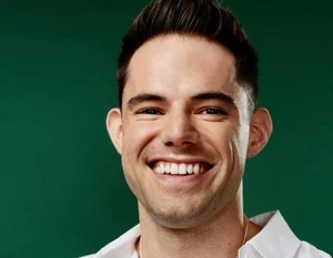 Tag Warner official speaker profile picture