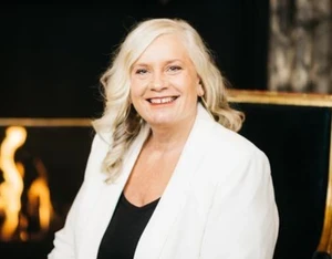 Alison Edgar Official Speaker Profile Picture