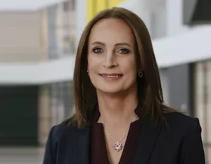 Caroline Farberger official speaker profile picture