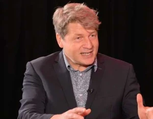 Leo Johnson Official Speaker Profile Picture