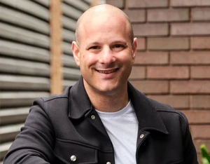 Simon Feldman Official Speaker Profile Picture