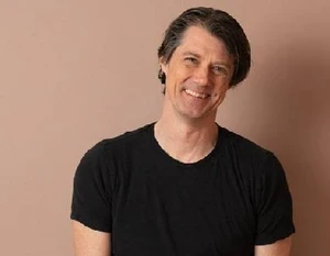 Mark Stevenson official speaker profile picture