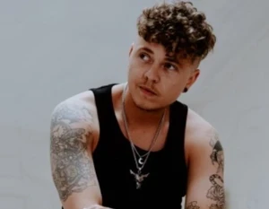 Dylan Holloway Official Speaker Profile Picture