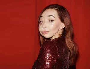 Nikki Lilly official speaker profile picture